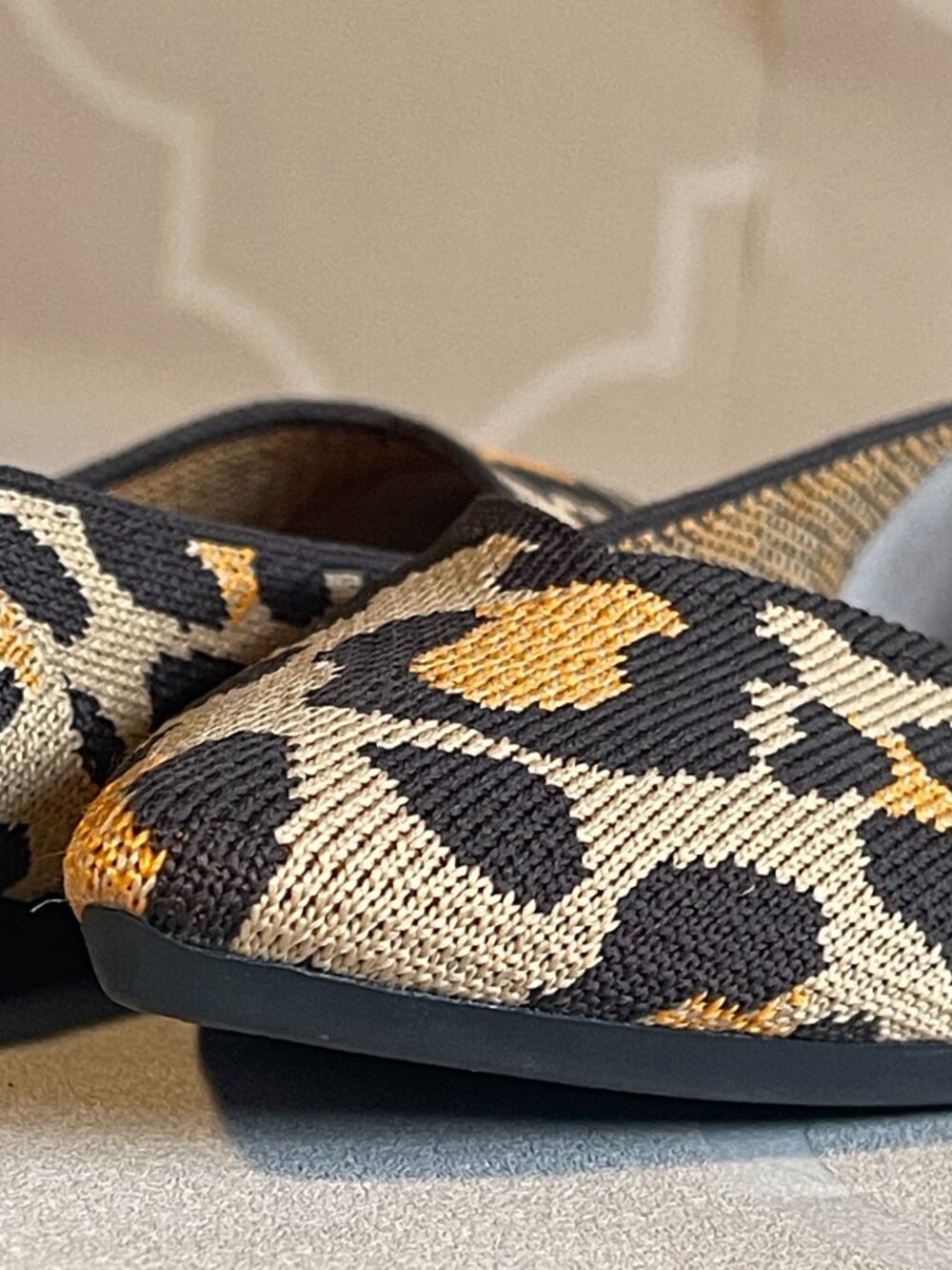 Rothy’s The Point Big Cat Flats Leopard Print Pointed Toe Size 8